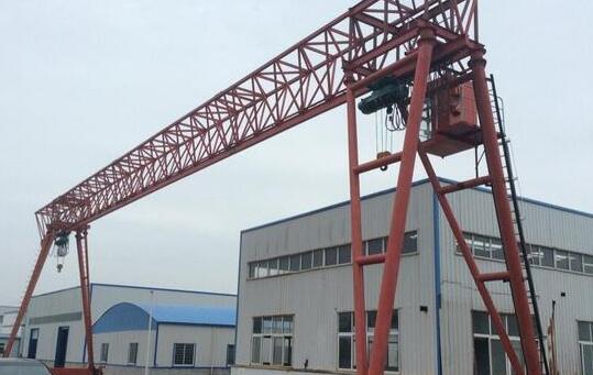 起重機需要按時清理嗎？起重機機械零件的清理方式
